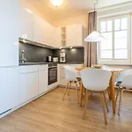 Strandvillen Binz - Ferienwohnung Mit 1 Schlafzimmer Und Balkon Ah-723