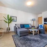 Strandvillen Binz - Ferienwohnung Mit 1 Schlafzimmer Und Balkon Ah-723